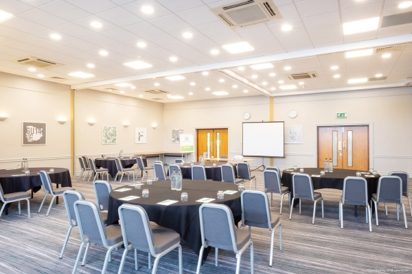 Holiday Inn FARNBOROUGH